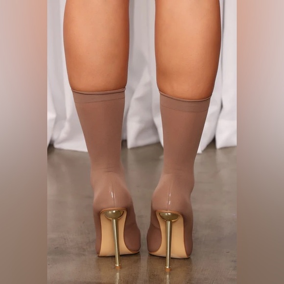 Fashion Nova she’s going places ankle bootie jade chocolate - Picture 4 of 10